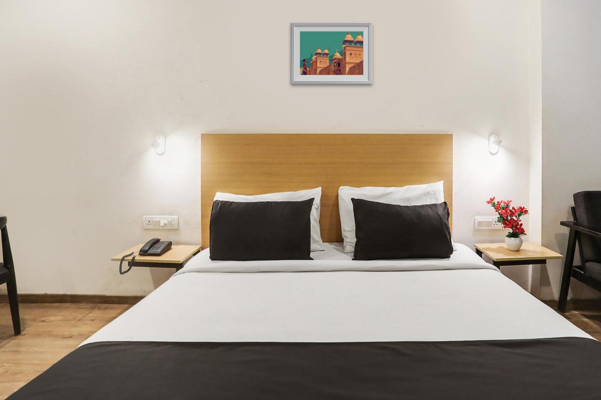 Townhouse Rajdhani Residency Sururnagar Exteriör bild
