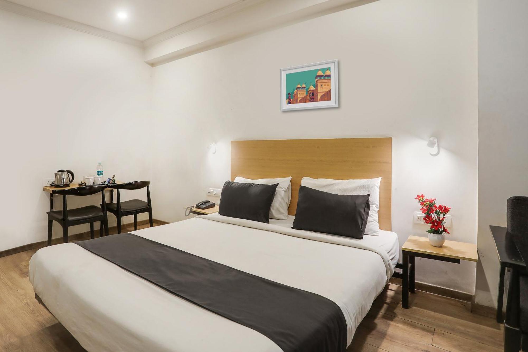 Townhouse Rajdhani Residency Sururnagar Exteriör bild