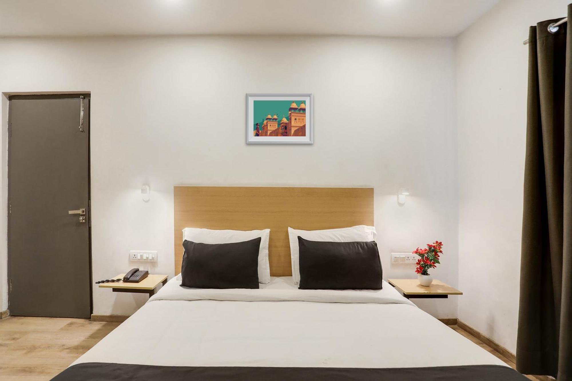 Townhouse Rajdhani Residency Sururnagar Exteriör bild